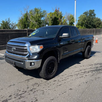 2014 Toyota Tundra for sale at Mendz Auto in Orlando FL