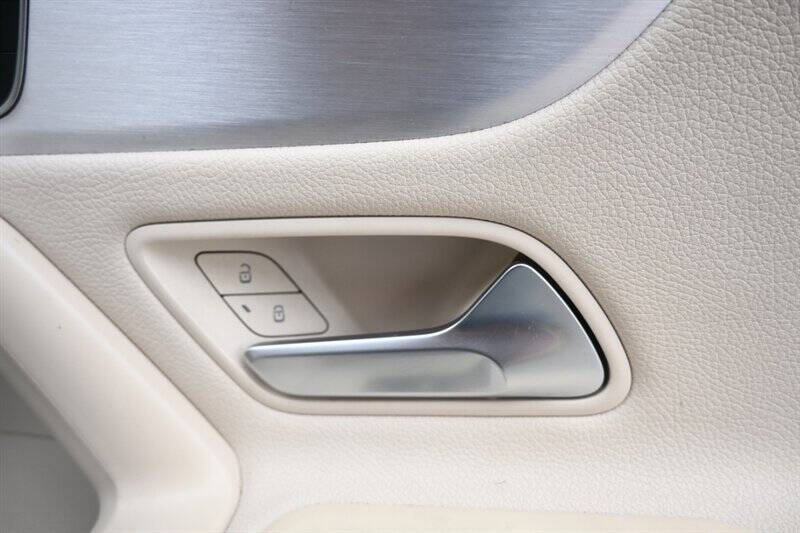 2020 Mercedes-Benz A-Class A 220