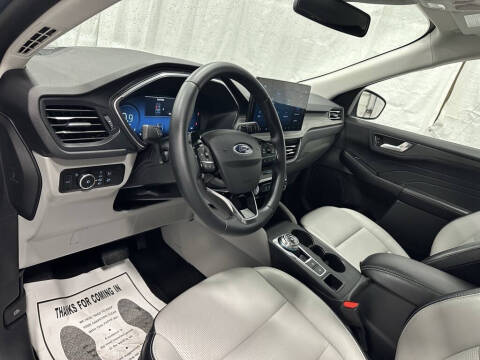 2025 Ford Escape Platinum