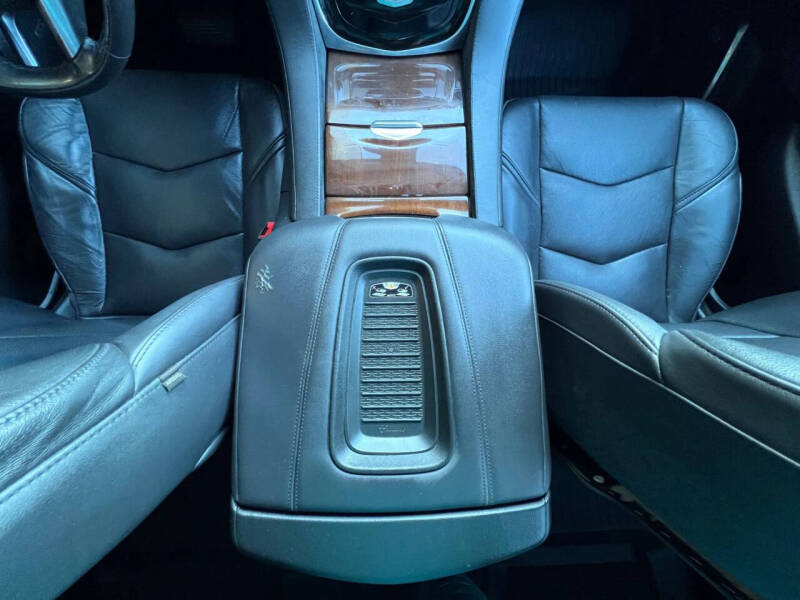 2020 Cadillac Escalade Luxury