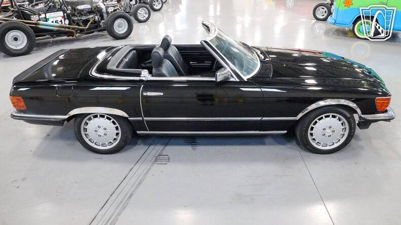1984 Mercedes-Benz 500-Class