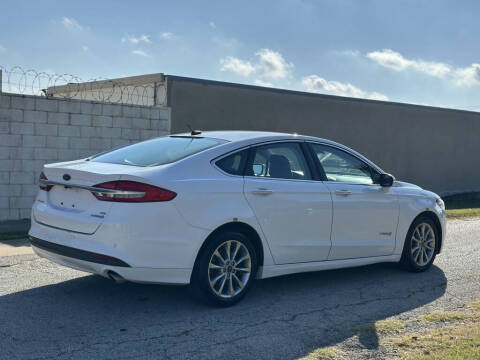 2017 Ford Fusion Hybrid SE