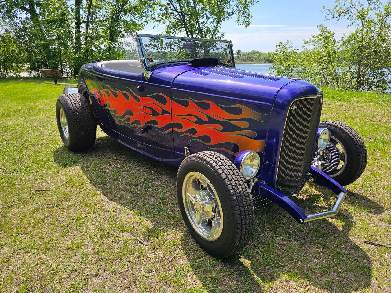 1932 Ford Hi-Boy 25