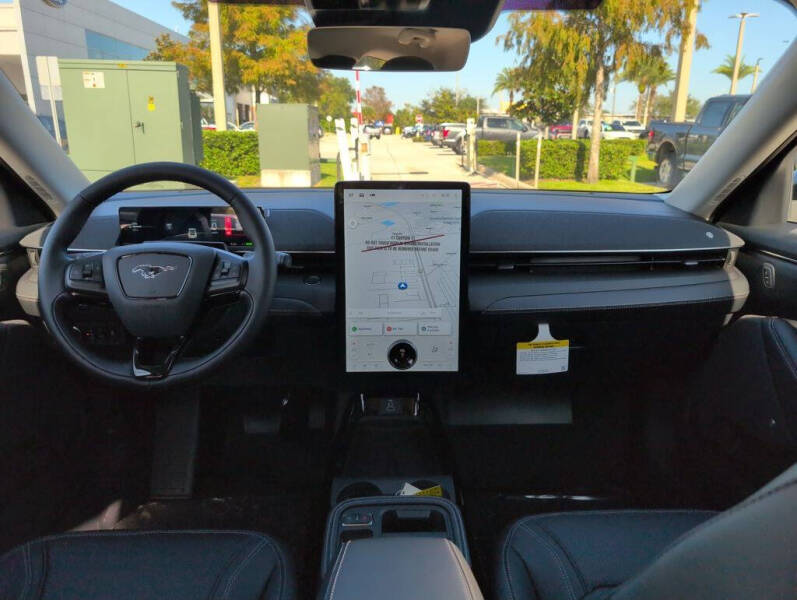 2025 Ford Mustang Mach-E Premium