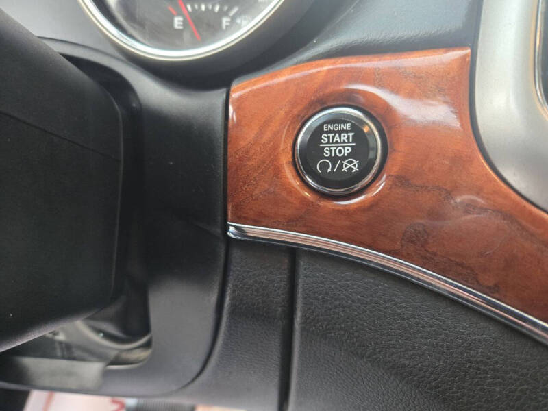 2011 Jeep Grand Cherokee Overland