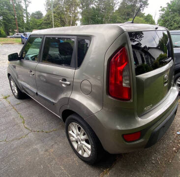 2013 Kia Soul +
