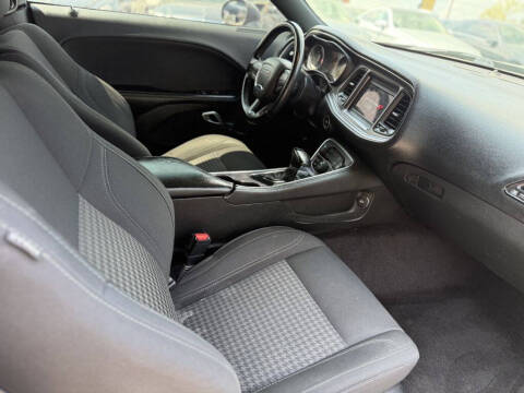 2018 Dodge Challenger SXT