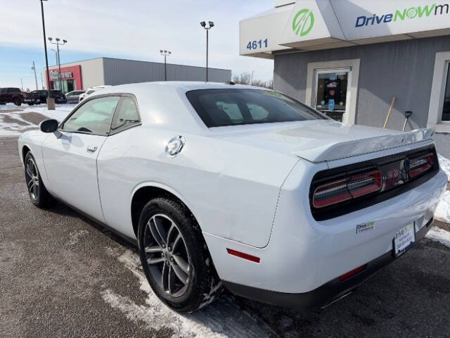 2019 Dodge Challenger SXT