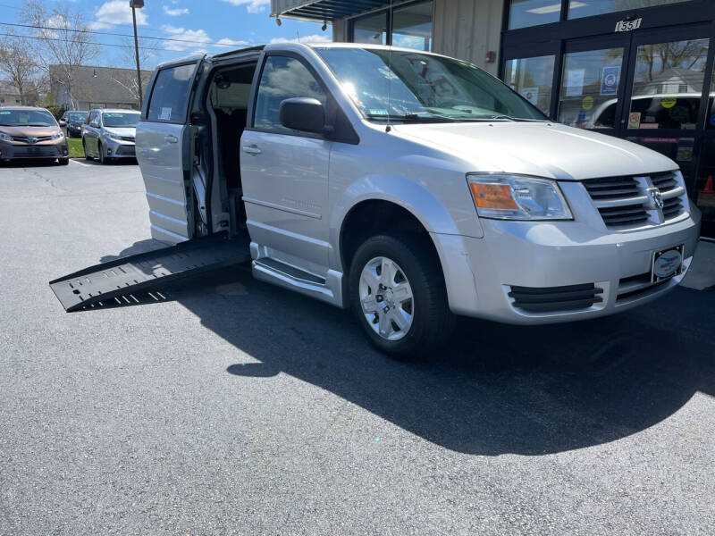2009 Dodge Grand Caravan SE's photo