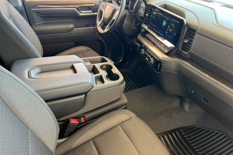 2025 Chevrolet Silverado 1500