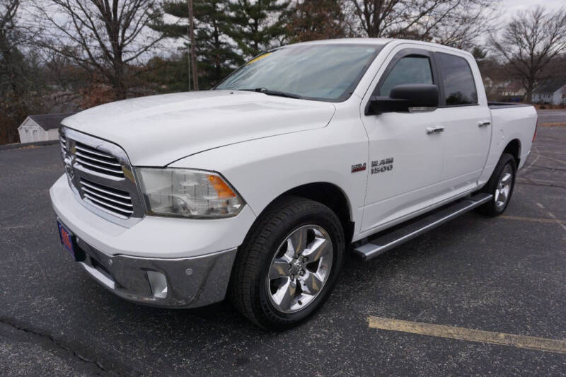 2015 RAM 1500 SLT