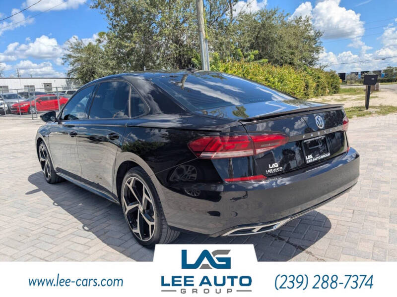 2021 Volkswagen Passat R-Line