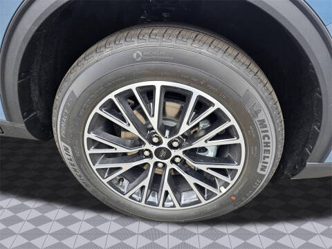 2025 Ford Escape Plug-In Hybrid PHEV