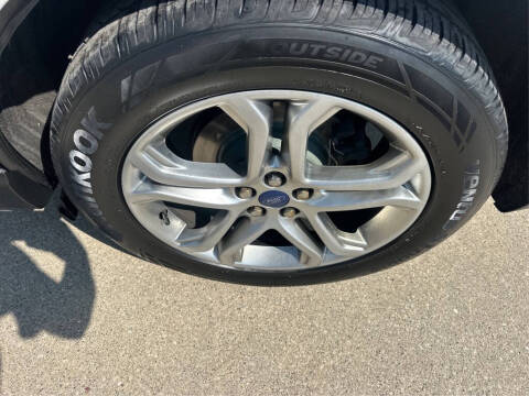 2018 Ford Edge Titanium