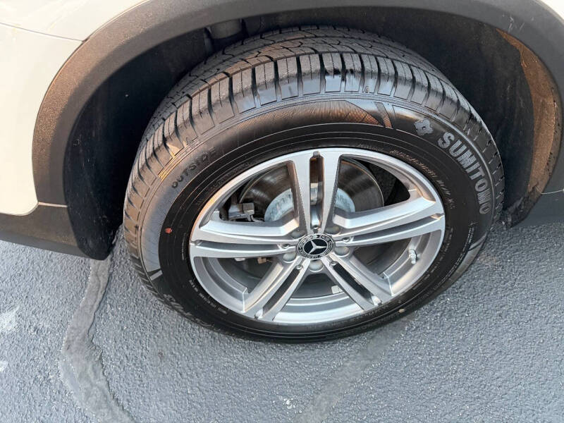 2021 Mercedes-Benz GLC GLC 300 4MATIC