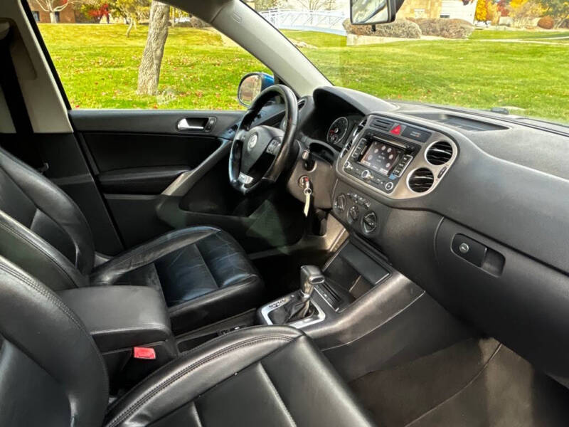 2010 Volkswagen Tiguan S 4Motion