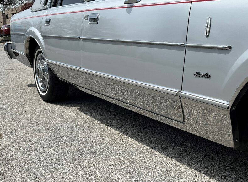 1984 Lincoln Town Car