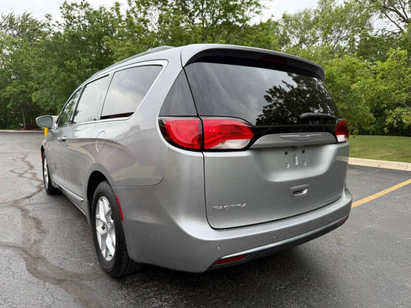 2017 Chrysler Pacifica Touring Plus
