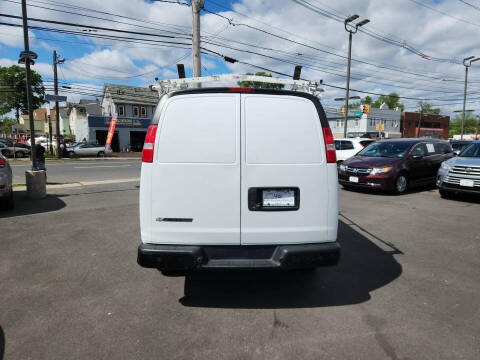 2019 Chevrolet Express 2500