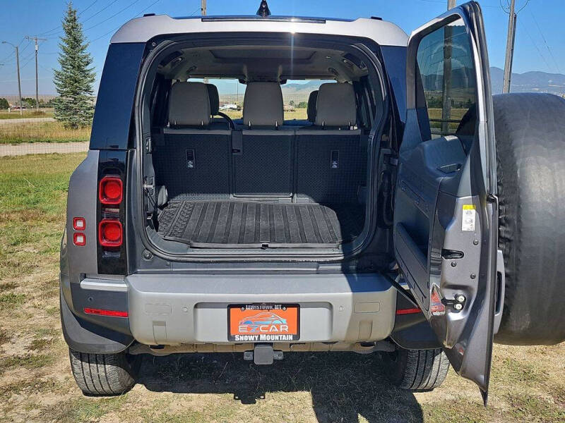 2020 Land Rover Defender 110 SE