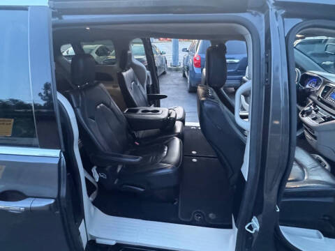2019 Chrysler Pacifica Touring L