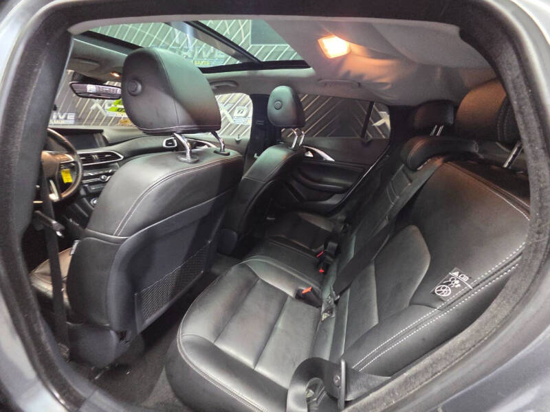 2017 Infiniti QX30 Premium