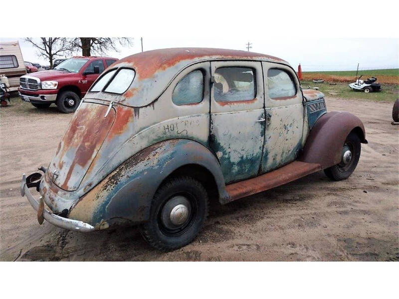 1937 Ford 4 door slant back