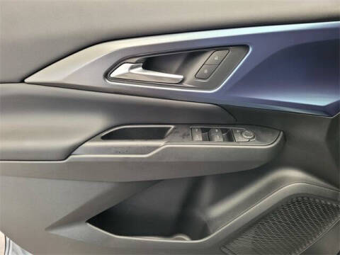 2026 Chevrolet Equinox EV LT 2