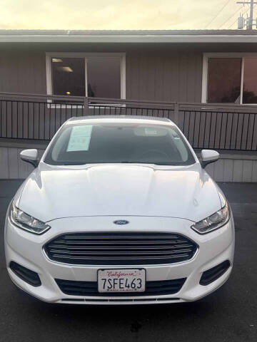 2016 Ford Fusion S