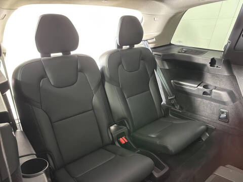 2023 Volvo XC90 B5 Core