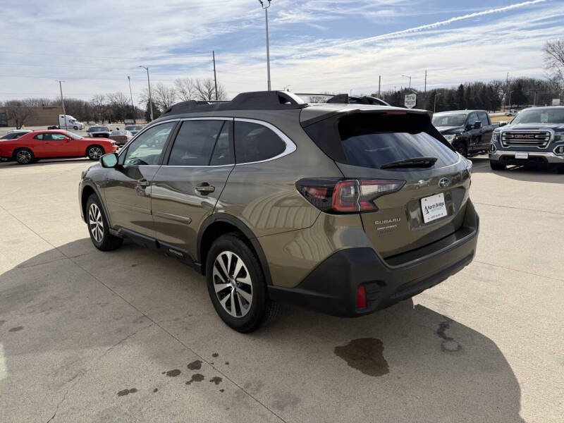 2022 Subaru Outback Premium