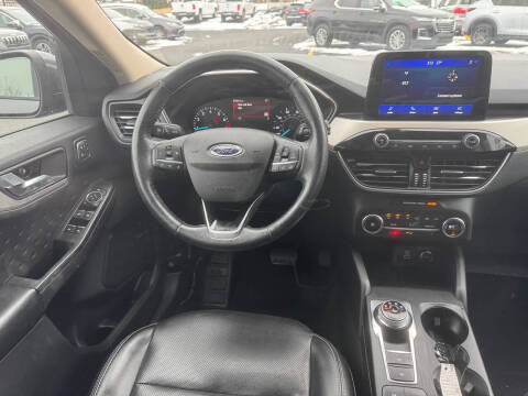 2020 Ford Escape SEL