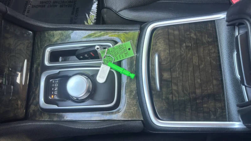 2016 Chrysler 300 C