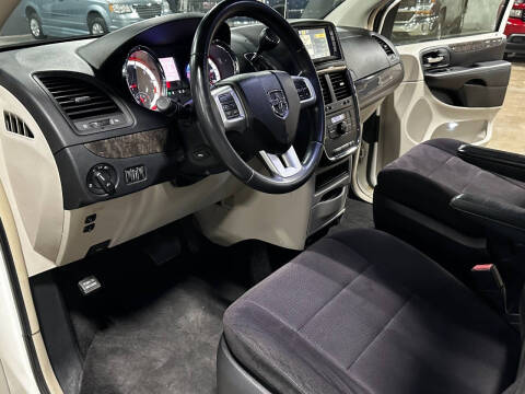 2011 Dodge Grand Caravan Crew