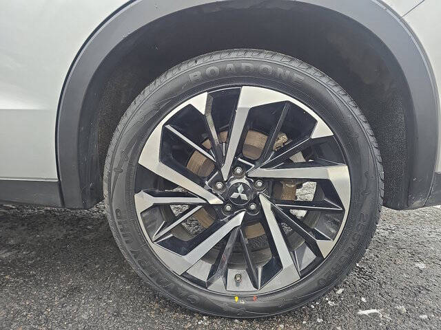 2024 Mitsubishi Outlander PHEV SE