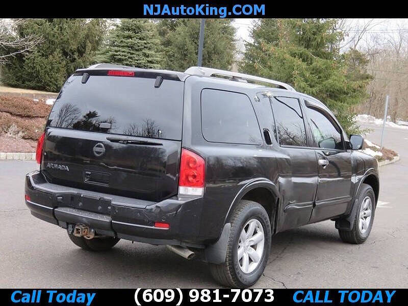 2014 Nissan Armada SV