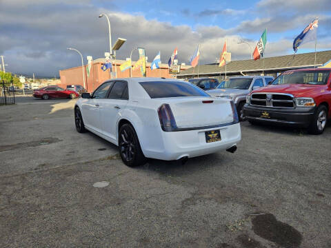 2014 Chrysler 300 C