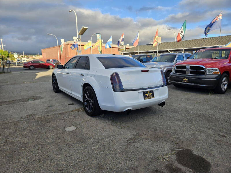 2014 Chrysler 300 C