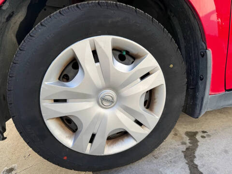 2012 Nissan Versa 1.8 S