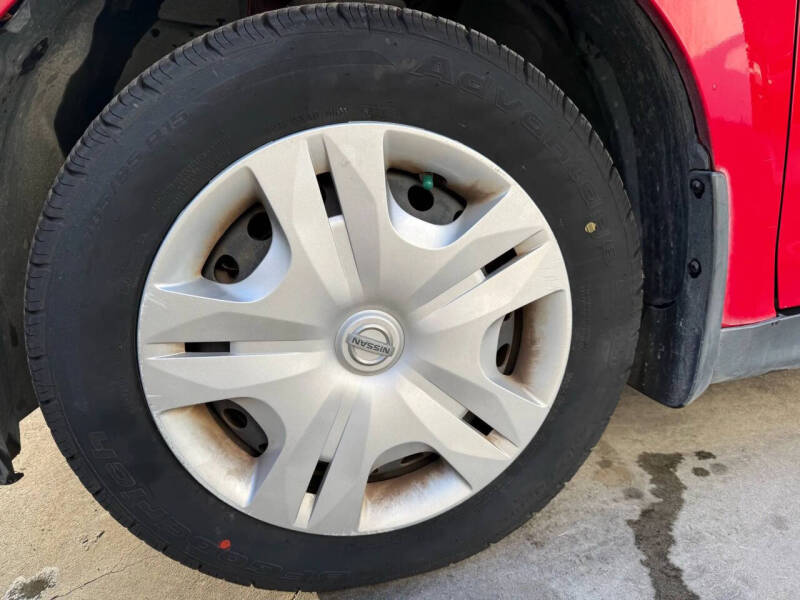 2012 Nissan Versa 1.8 S