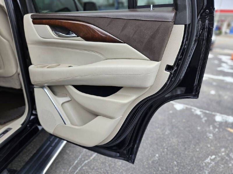 2017 Cadillac Escalade Premium Luxury