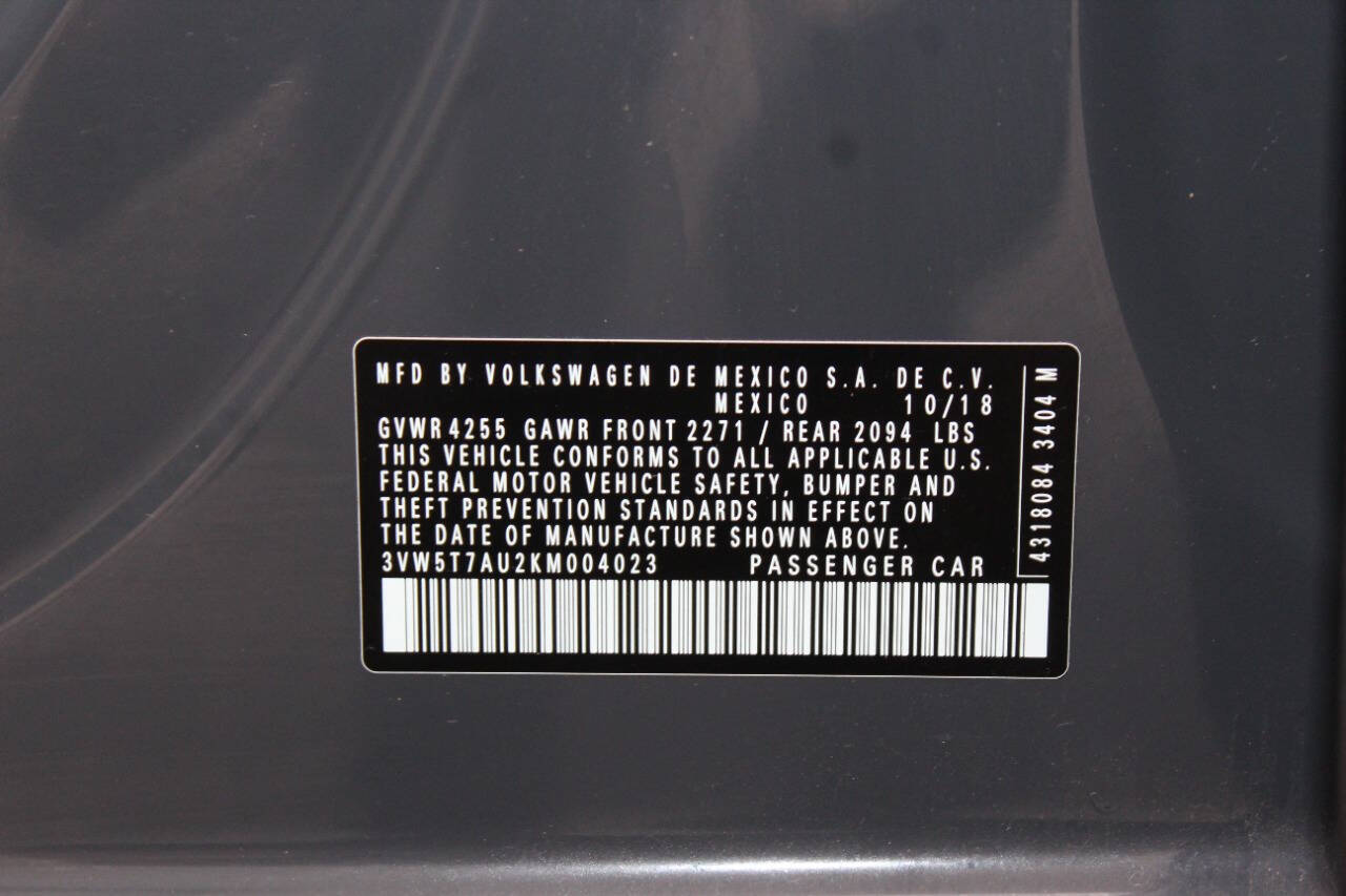 VolkswagenGolf GTI33