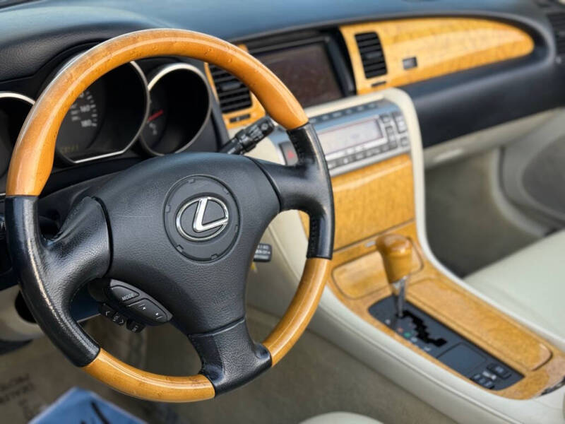 2002 Lexus SC 430