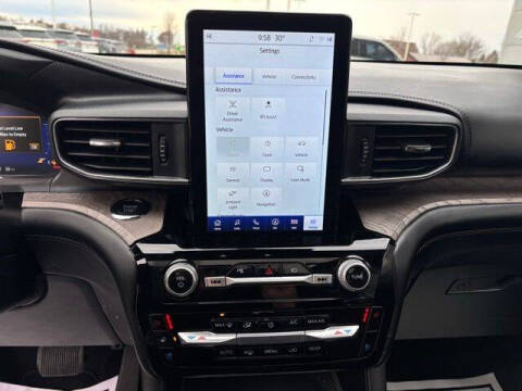 2022 Ford Explorer Hybrid Platinum