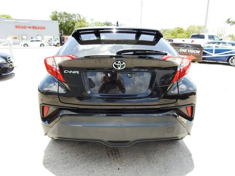 2018 Toyota C-HR  - $17,900