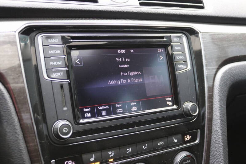 2016 Volkswagen Passat