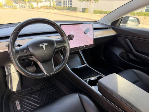 2019 Tesla Model 3 Standard Range Plus