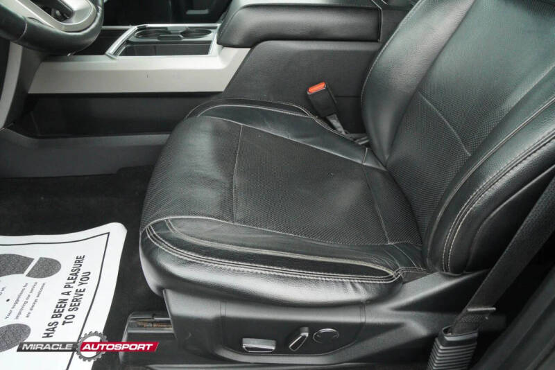 2017 Ford F-350 Super Duty Lariat