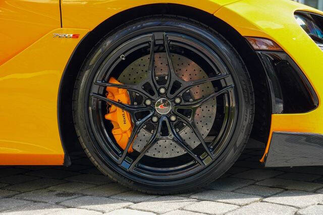 2020 McLaren 720S Spider Luxury