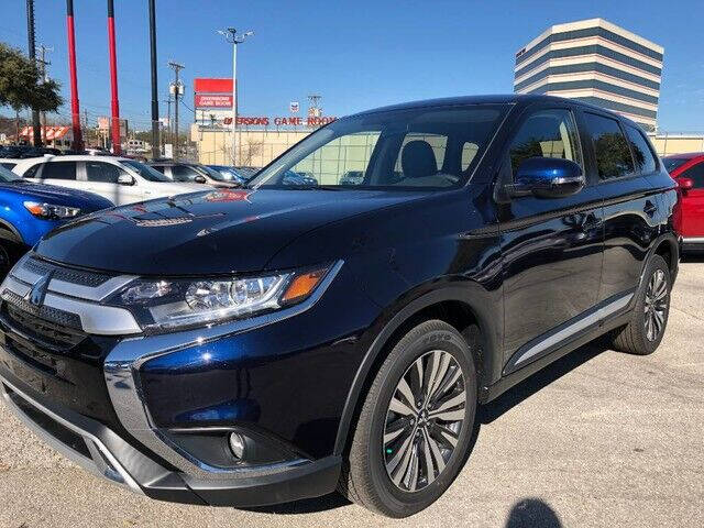 2020 Mitsubishi Outlander SE
